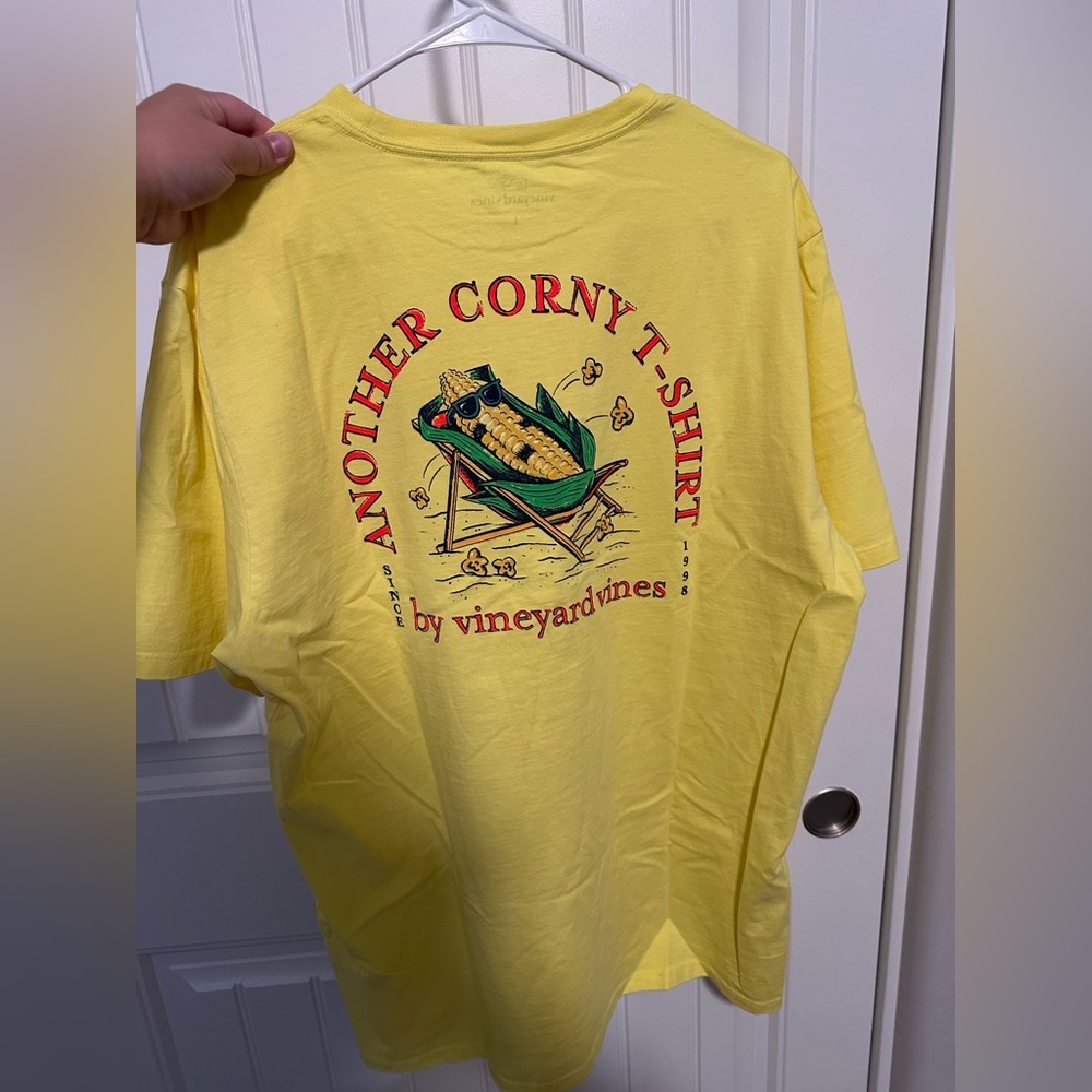 VV Tee